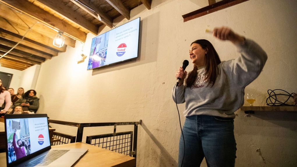 PowerPoint parties continue to unite friends through niche topics