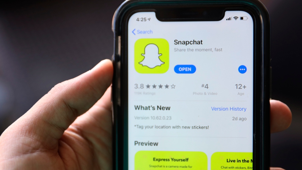 Tech and mental health experts criticize Snapchat's friend-ranking feature